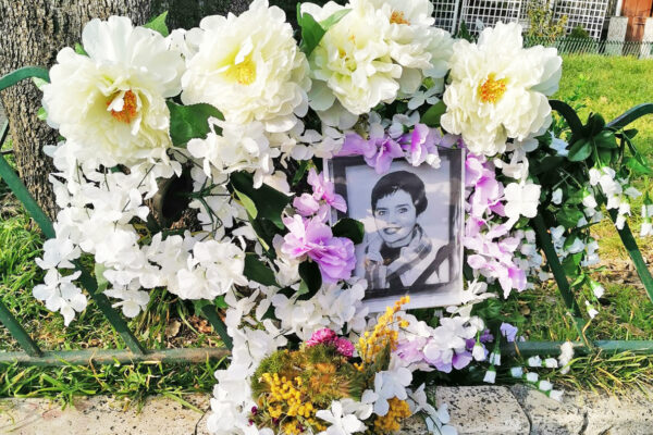 Donna morta in strada, giallo a Capodimonte: “È stata avvelenata”