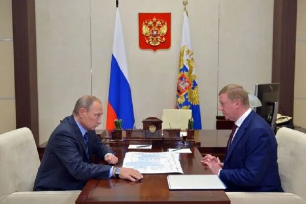 Crepe al Cremlino, si dimette l’inviato speciale Chubais: rottura per la guerra in Ucraina e ‘fuga’ in Turchia