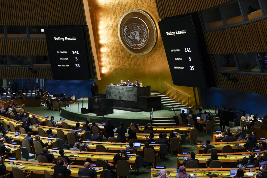 Il voto Onu contro la Russia, il segnale della Cina tra i 35 astenuti e la ‘sudditanza’ dei paesi africani