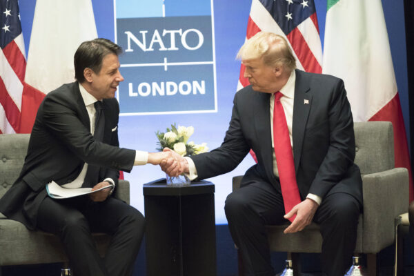 Il Copasir indaga su Conte: dagli aiuti di Putin agli 007 americani, tutte le opacità dell’ex premier