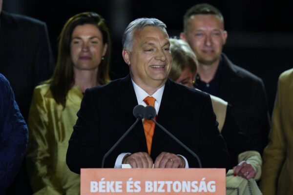 A Budapest vince Orbán, l’amico di Putin e l’Ungheria filorussa fa tremare l’Europa