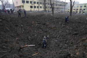 Mariupol sta per cadere, la Cina invia armi alla Serbia