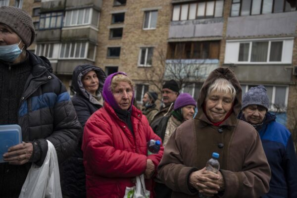 Guerra in Ucraina, USA accusano Putin dell’ordine di brutalizzare i civili: “1.222 vittime a Kiev, torturati anche in chiesa”