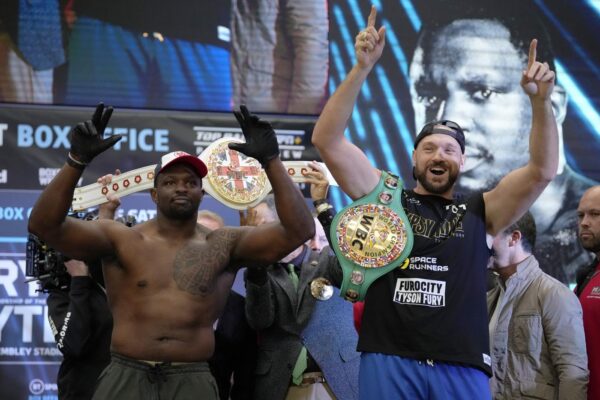 Dove vedere Tyson Fury vs Dillian Whyte: orario, diretta e streaming del match di boxe sold out a Wembley