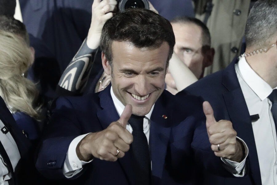 Macron rieletto con 2 milioni di voti in meno, cosa cambia nella Francia divisa