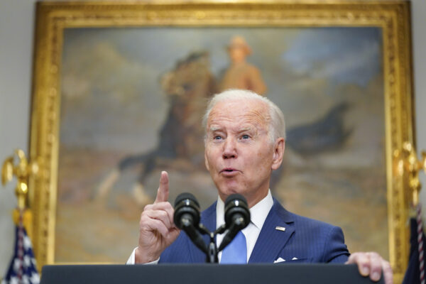 Biden fa marcia indietro, sì di Washington ai missili a medio raggio all’Ucraina: accolte le richieste di Zelensky