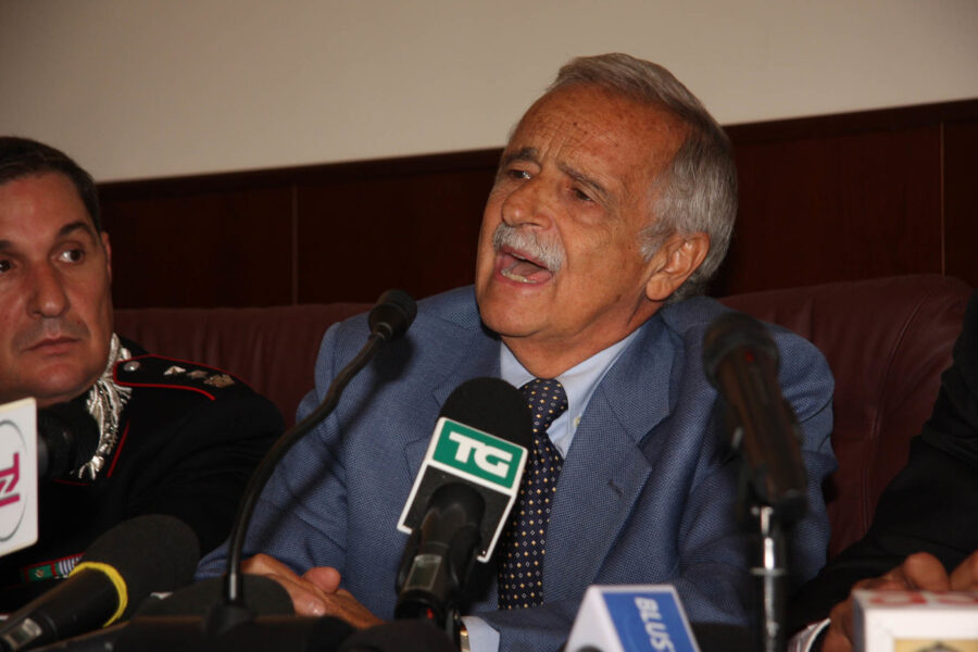 Processo Ilva, “l’acciaieria nasce inquinante” ma sotto accusa politici e impresa