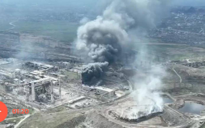 Guerra Ucraina-Russia, a Mariupol acciaieria semidistrutta: accordo Biden-alleati per nuove sanzioni contro Mosca