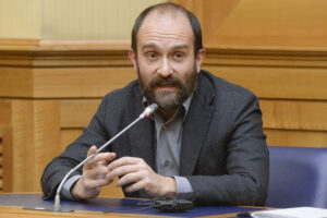 Intervista a Matteo Orfini: “Anche stare con la resistenza ucraina è pacifismo”