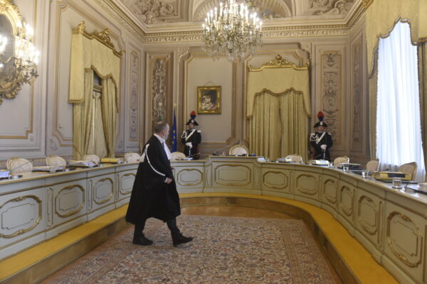 Porte aperte, giudici tra i cittadini: la Consulta non è più una sconosciuta Porte aperte, giudici tra i cittadini: la Consulta non è più una sconosciuta