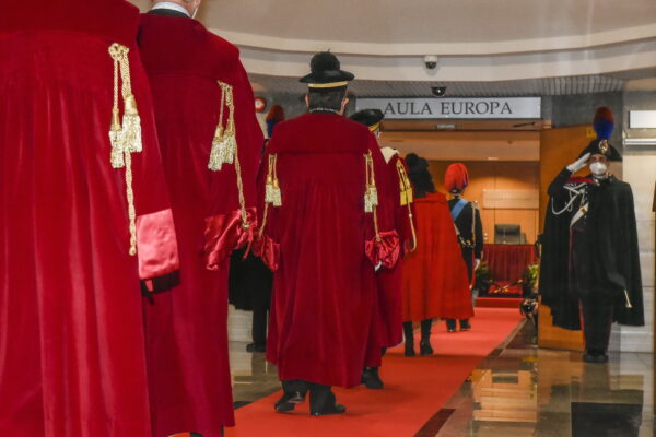 Concorso in magistratura da incubo, promosso appena il 5% dei candidati: “Errori che manco in terza elementare…”