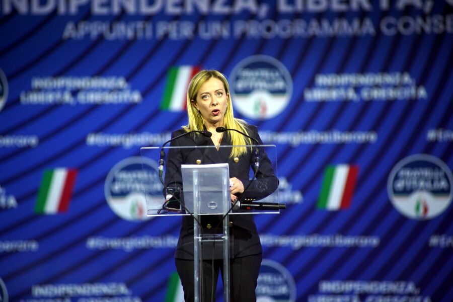 Il Risorgimento di Giorgia Meloni, nell’angolo Salvini e Berlusconi: “Noi patrioti pronti a governare”