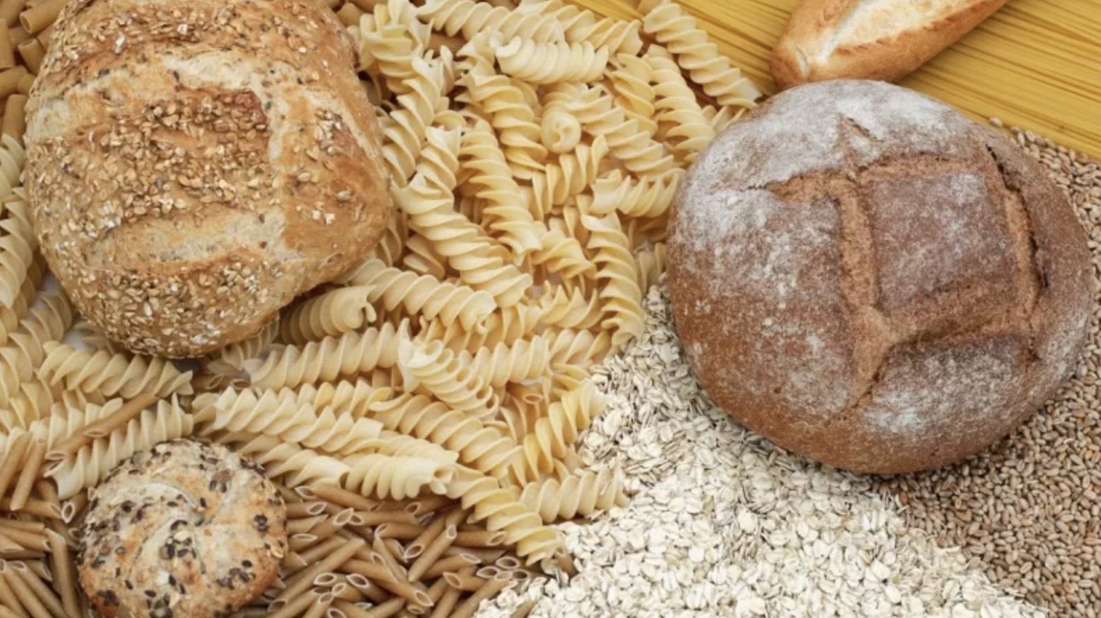 Decreto Aiuti bis, Iva azzerata su pane e pasta: altro taglio delle accise sulla benzina Decreto Aiuti bis, Iva azzerata su pane e pasta: altro taglio delle accise sulla benzina