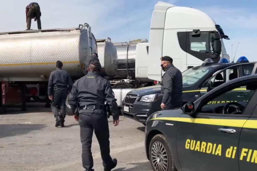 Inchiesta Petrolmafia, non era mafia: fioccano le assoluzioni