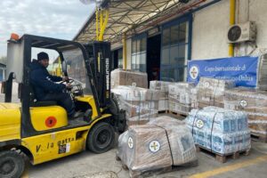 Aiuti umanitari da Napoli all’Ucraina, l’Sos raccolto da aziende, associazioni e circoli