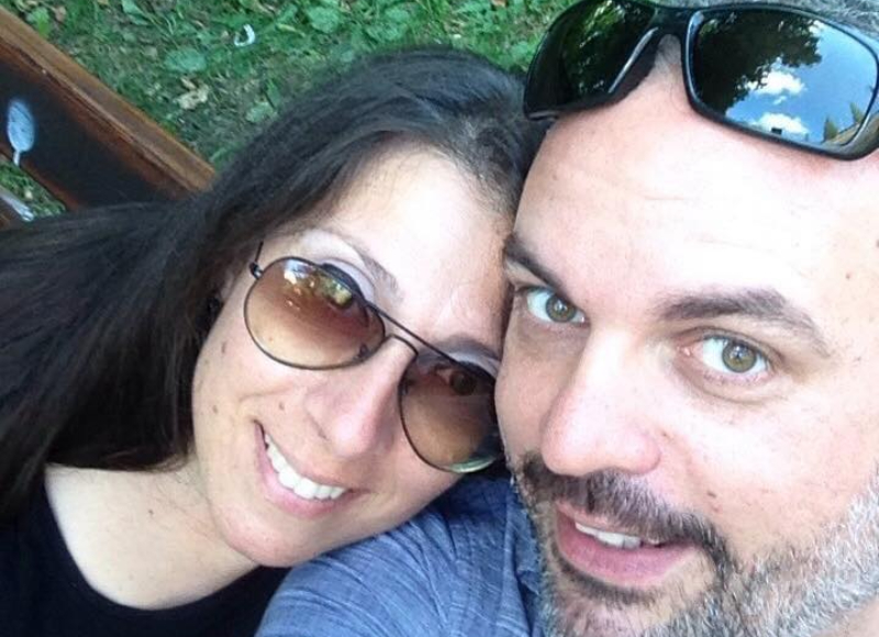 “Dovevamo sposarci, me l’hanno uccisa”: il dolore del compagno di Sonia Di Pinto, trovata morta nel suo ristorante