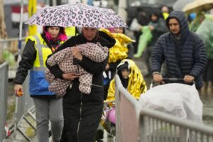 I profughi in Italia sono prigionieri della burocrazia: il caso dei rifugiati ucraini è solo l’ultimo