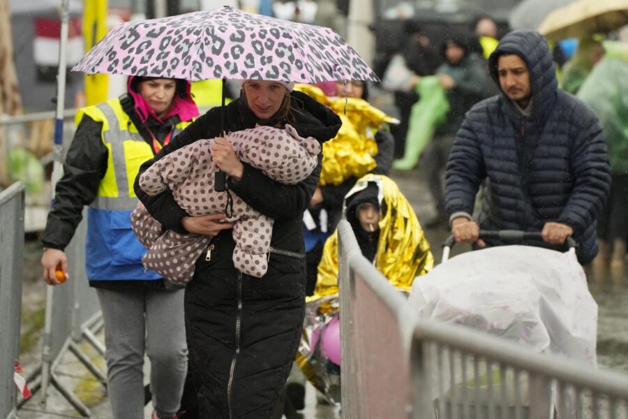 I profughi in Italia sono prigionieri della burocrazia: il caso dei rifugiati ucraini è solo l’ultimo