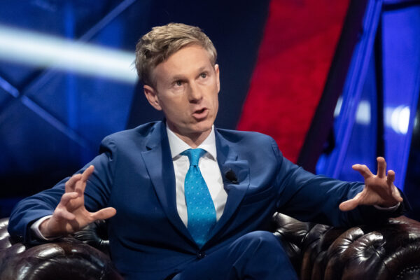 Venezia, è un caso la presentazione del libro di Alessandro Orsini: salta l’appuntamento. In consiglio regionale si discute del prof filo-Putin