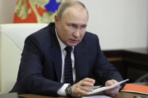 Putin ha fatto un massacro e va cacciato, altro che ricompensa