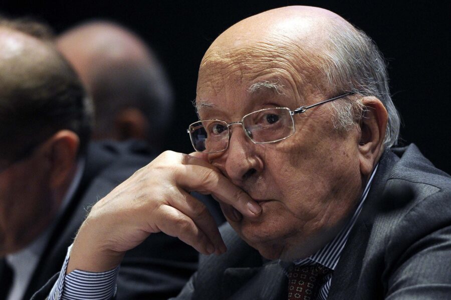 Foto Fabio Cimaglia / LaPresse
29-09-2017 Roma
Politica
Convegno ‘Cattolicesimo politico e le sfide del terzo 
millennio’, con Ciriaco De Mita e Cirino Pomicino 
Nella foto Ciriaco De Mita
 
Photo Fabio Cimaglia / LaPresse
29-09-2017 Roma (Italy)
Politic
Congress’ political Catholicism and the challenges of the third millennium ‘, with Ciriaco De Mita and Cirino Pomicino
In the pic Ciriaco De Mita