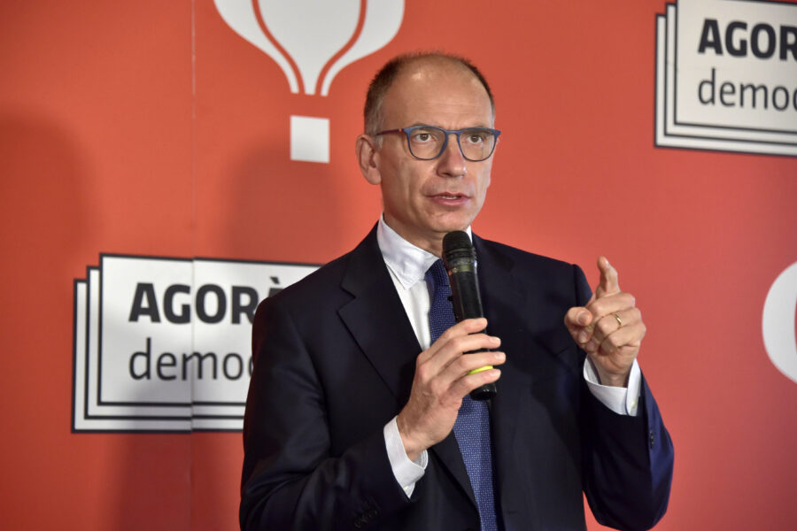 Letta lancia la nuova DC con l’elmetto