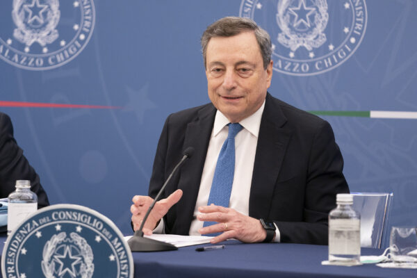 Cosa prevede il decreto aiuti, 14 miliardi per imprese e famiglie