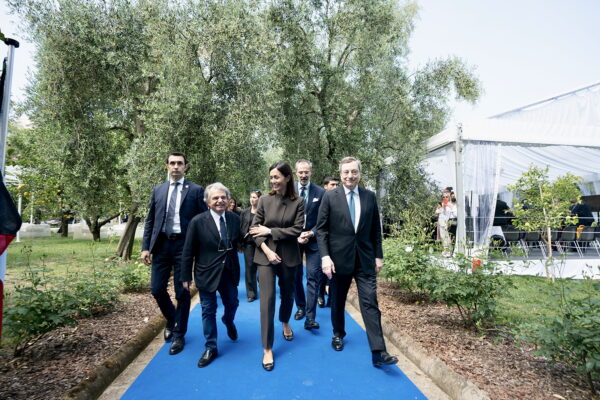 Patti, firme e convegni ci sono: dopo le sfilate dei ‘big’ Draghi e Mattarella si passi all’azione per Napoli