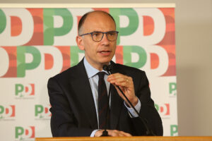 Referendum sulla giustizia, Letta cancella Moro e resta in scia di Conte