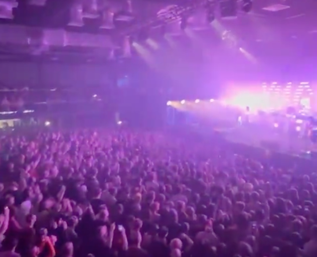 “Guerra di m…”, il coro in Russia durante concerto: il video è virale