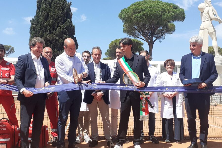 Tennis & Friends, a Roma in campo vip e politici: oltre 500 visite specialistiche