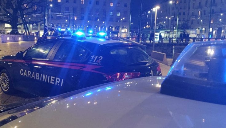 Accoltellato alla testa a piazza Garibaldi, dopo la rissa corsa in ospedale