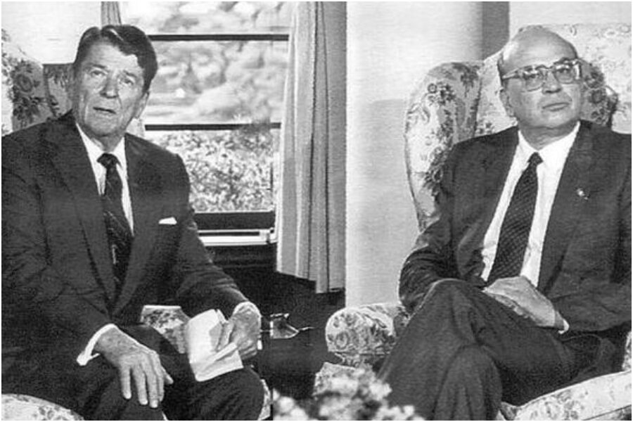 Draghi non è come Craxi a Sigonella, sull’Ucraina l’Italia dovrebbe essere indipendente dagli Stati Uniti