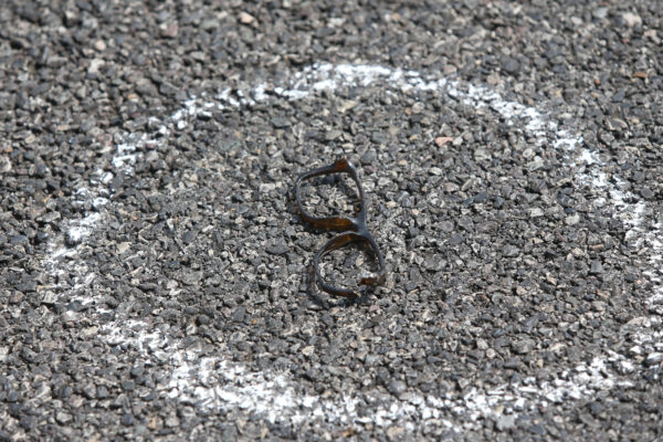 Foto LaPresse – Stefano Porta
30/08/2017 Milano ( Mi )
Cronaca
Incidente stradale sul cavalcavia del Ghisallo. Auto d’epoca in uscita da Milano perde la ruota posteriore sinistra che va a colpire un motociclista di passaggio nell’altra carreggiata