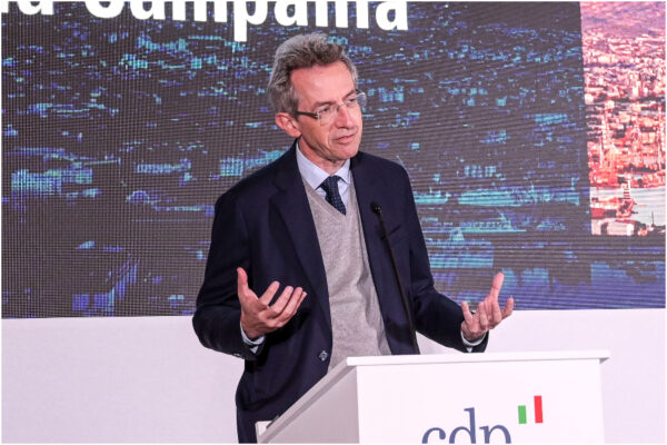 Progetti, fondi e rattoppi, basta con la politica dell’improvvisazione: non c’è più tempo