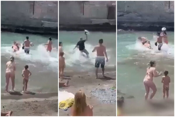 Il mare diventa ring, mazzate a colpi di casco in acqua sulla spiaggia di Posillipo tra il tifo e le urla dei bagnanti