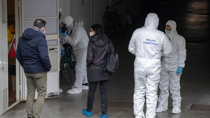 Uccisa, decapitata e fatta a pezzi nella vasca da bagno, svolta nell’omicidio di Melzo: fermata la figlia