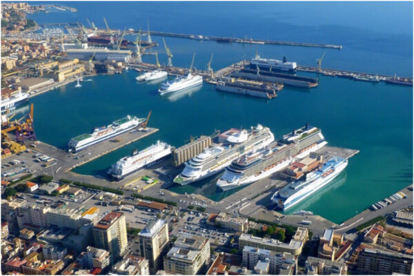 Riforma dei porti, pochi hanno capito l’importanza del ddl dopo 31 anni di completa sottovalutazione dei cambiamenti dell’offerta italiana Riforma dei porti, pochi hanno capito l’importanza del ddl dopo 31 anni di completa sottovalutazione dei cambiamenti dell’offerta italiana