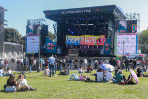 Foto LaPressecronaca1 Maggio 2022 Roma – Italia Roma, ultimi preparativi per il concertone del Primo Maggio e Soundcheck Enrico RuggeriNella Foto  attesa per il concerto  Photo LaPressenewsMay 1, 2022 Rome – ItalyRome, final preparations for the May Day concert and Soundcheck Enrico RuggeriIn the pic waiting for the concert