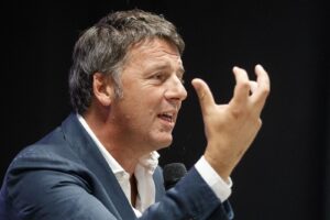 Renzi, affondo contro i magistrati di Open denunciati a Genova: “Macroscopica violazione della Costituzione”