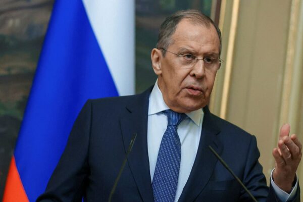 Intervista a Lavrov, è bufera: tutti contro Mediaset tranne i grillini…