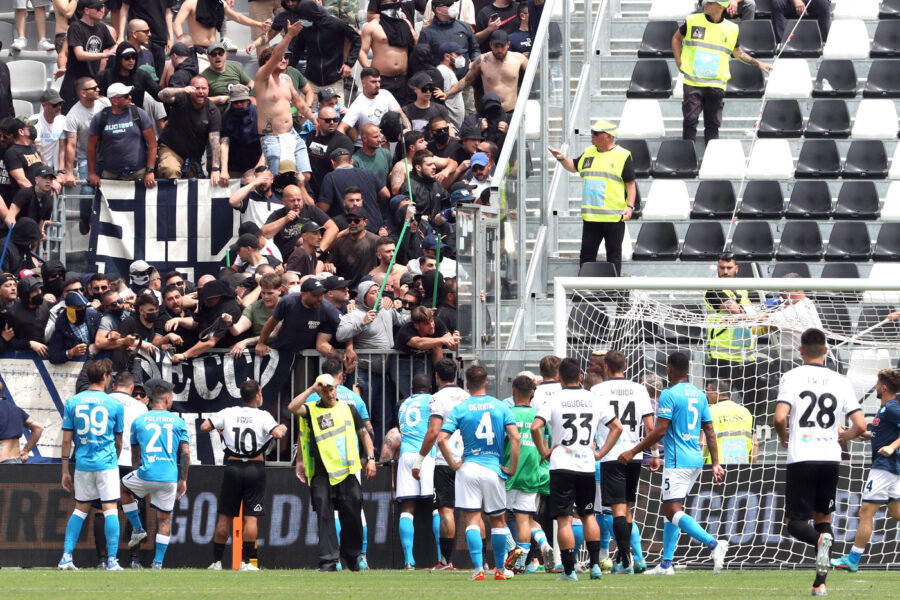 De Laurentiis e la vil moneta: tra rinnovi mancati e stadio Maradona che vuole quasi gratis