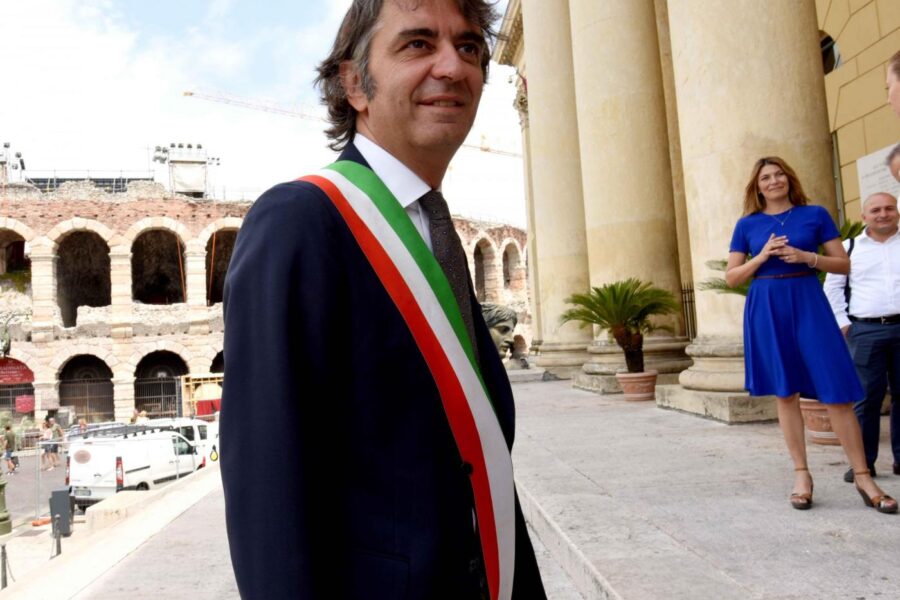 Foto Lapresse / Stefano Cavicchi
27/06/2017 Verona /Ita
Politica. L’Insediamento del nuovo sindaco Federico SboarinaNella foto: Federico Sboarina