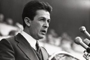 Perché Berlinguer fallì: quando preferì i vecchi miti al riformismo Perché Berlinguer fallì: quando preferì i vecchi miti al riformismo