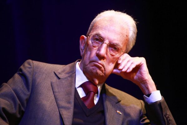 Chi era Carlo Smuraglia, il padre della legge per il reinserimento dei detenuti Chi era Carlo Smuraglia, il padre della legge per il reinserimento dei detenuti