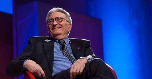 Pasquino: “Meloni ha due ostacoli, i populisti Conte e Salvini hanno perso. Schlein? Manca cultura politica per nuovo partito”