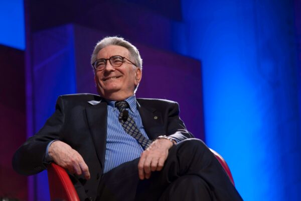 Pasquino: “Meloni ha due ostacoli, i populisti Conte e Salvini hanno perso. Schlein? Manca cultura politica per nuovo partito”