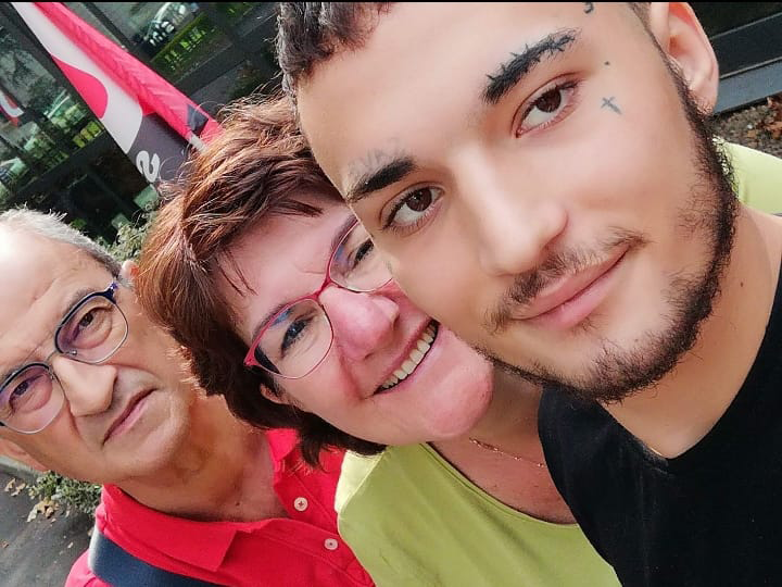 Il dramma di Giacomo, suicida in cella a 21 anni. I genitori: “Per il giudice non doveva stare lì”