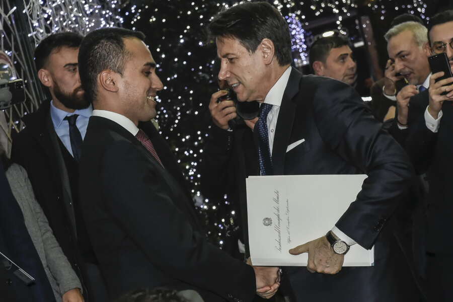 Di Maio batte Conte e svela il bluff dell’ex premier: niente espulsione per il ministro degli Esteri