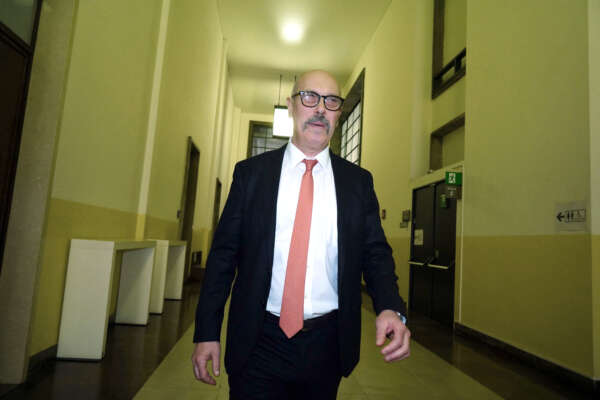 Processo Eni-Nigeria, il flop dei magistrati di Milano è definitivo: la procura generale rinuncia all’Appello contro Scaroni e Descalzi